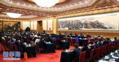 习近平:文艺不能当市场奴隶 不要沾染铜臭气
